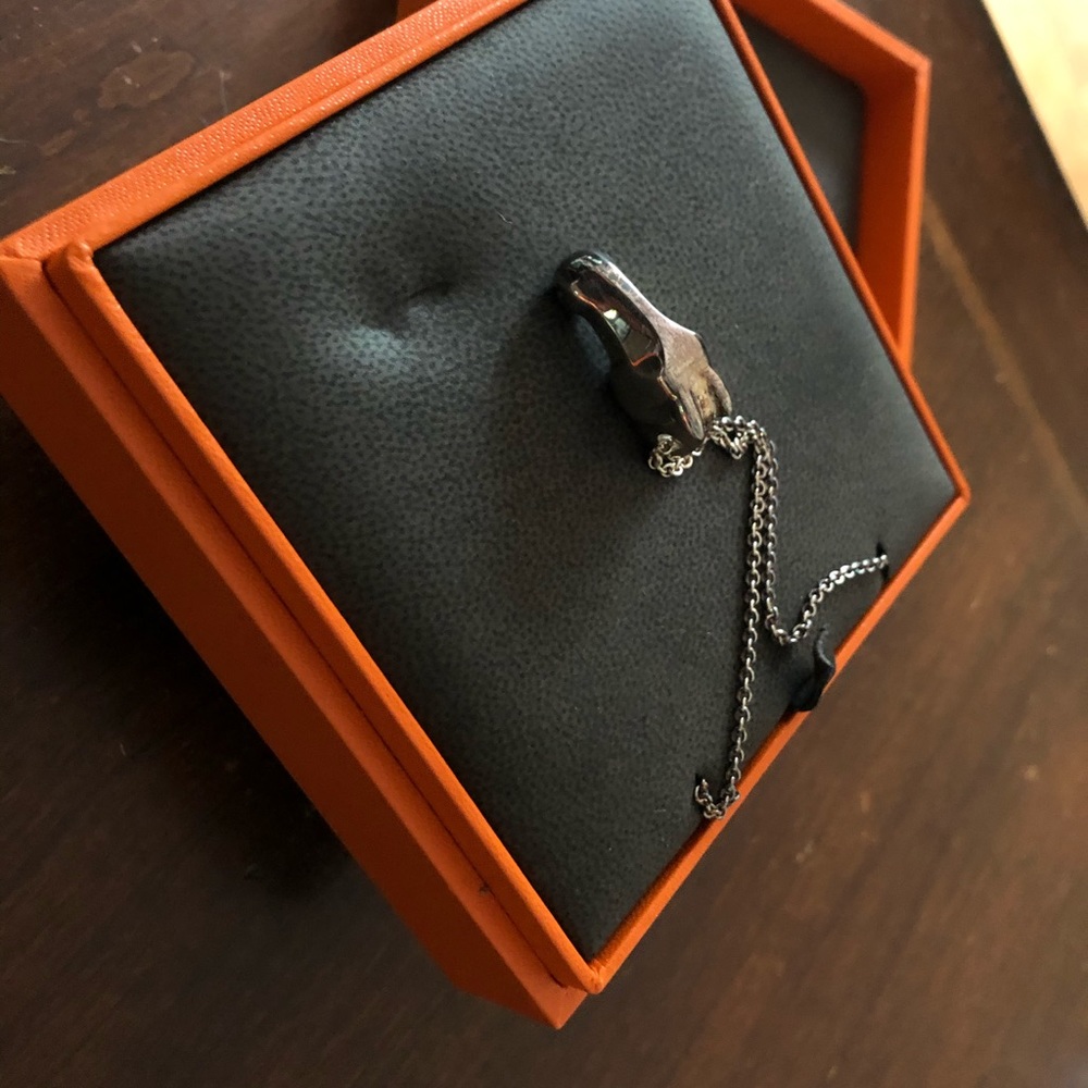 Hermès silver horse head necklace